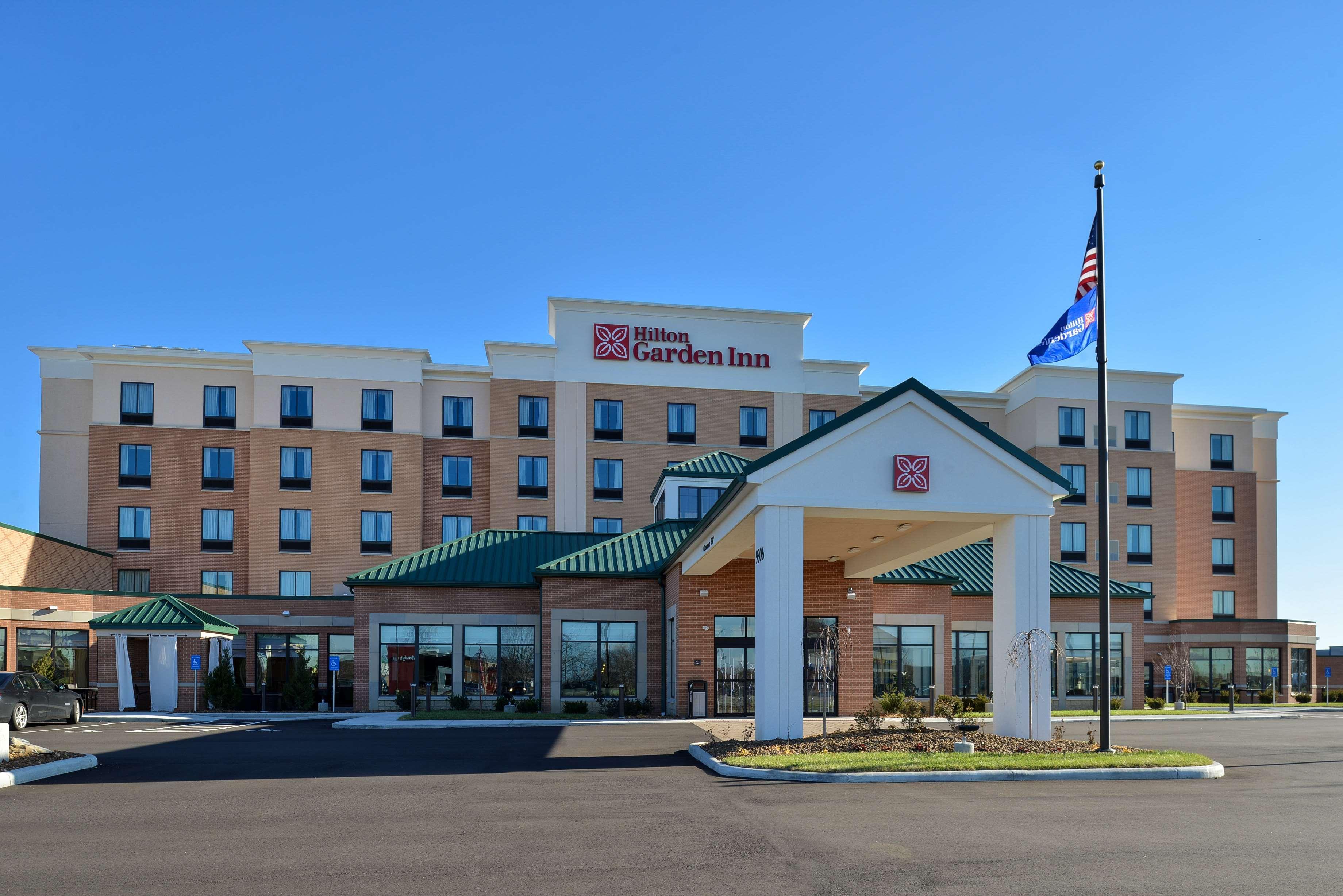 Hilton Garden Inn Уэст-Честер Экстерьер фото