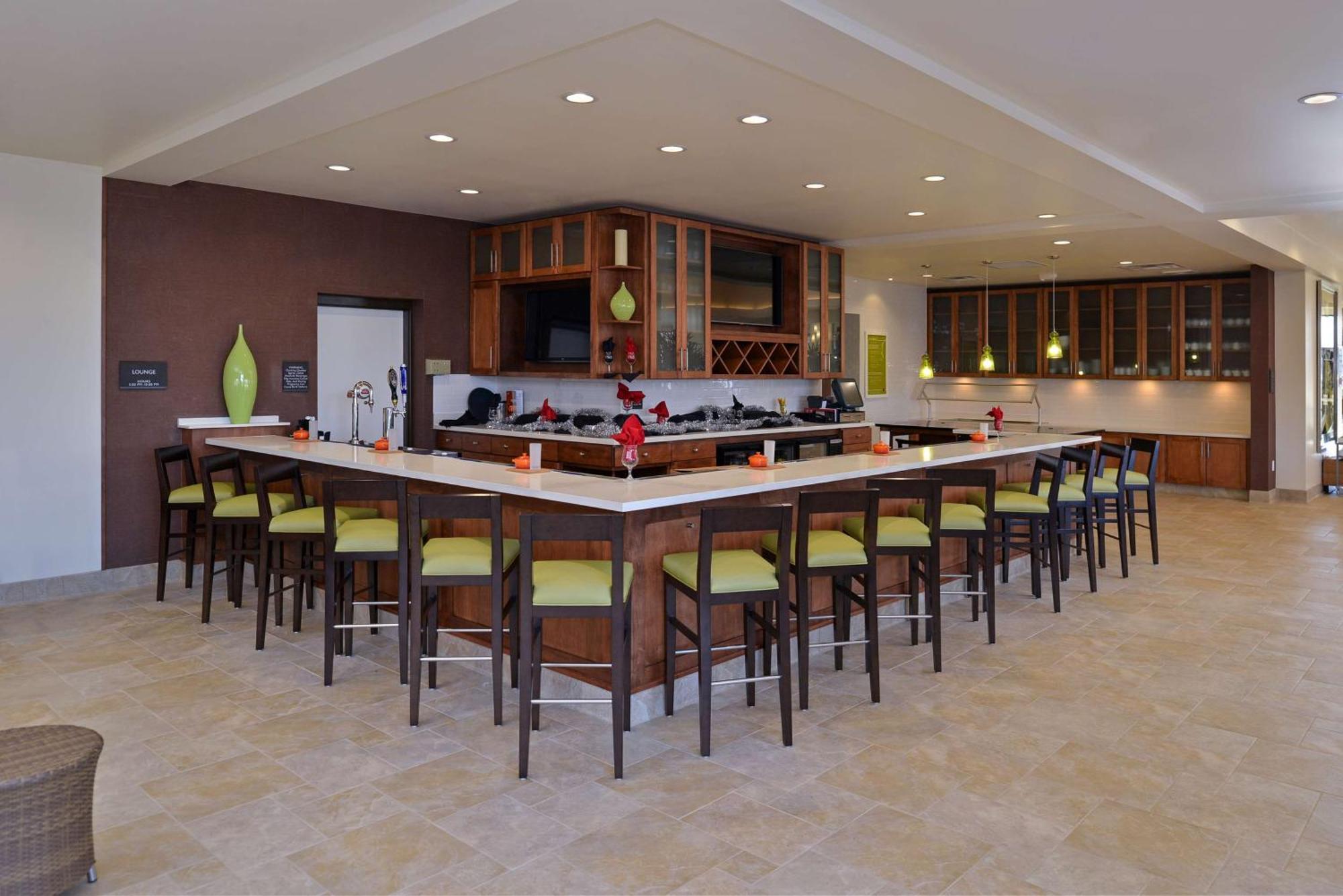 Hilton Garden Inn Уэст-Честер Экстерьер фото